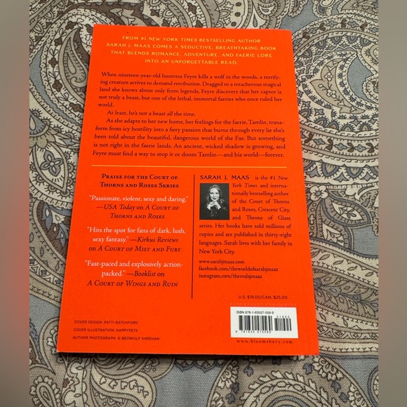 Sarah J. Maas A Court of Thorns and Roses ACOTAR Book 1 - Picture 2 of 6